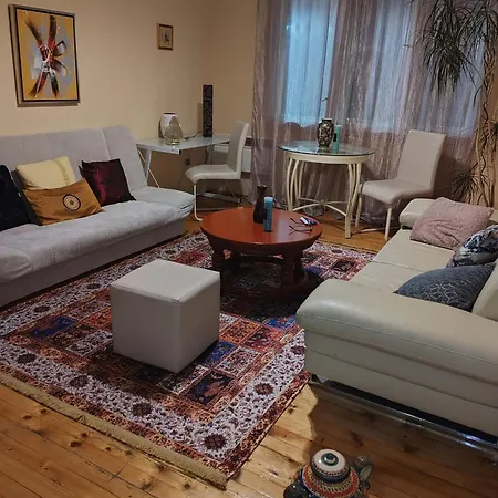 Location, The Heart Of The Old Town Apartment